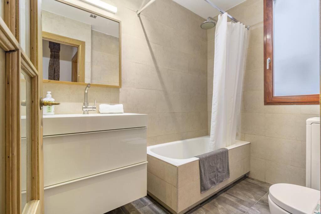 Appartamento Sea Views In The Heart Of The Old Town Castro Urdiales Esterno foto