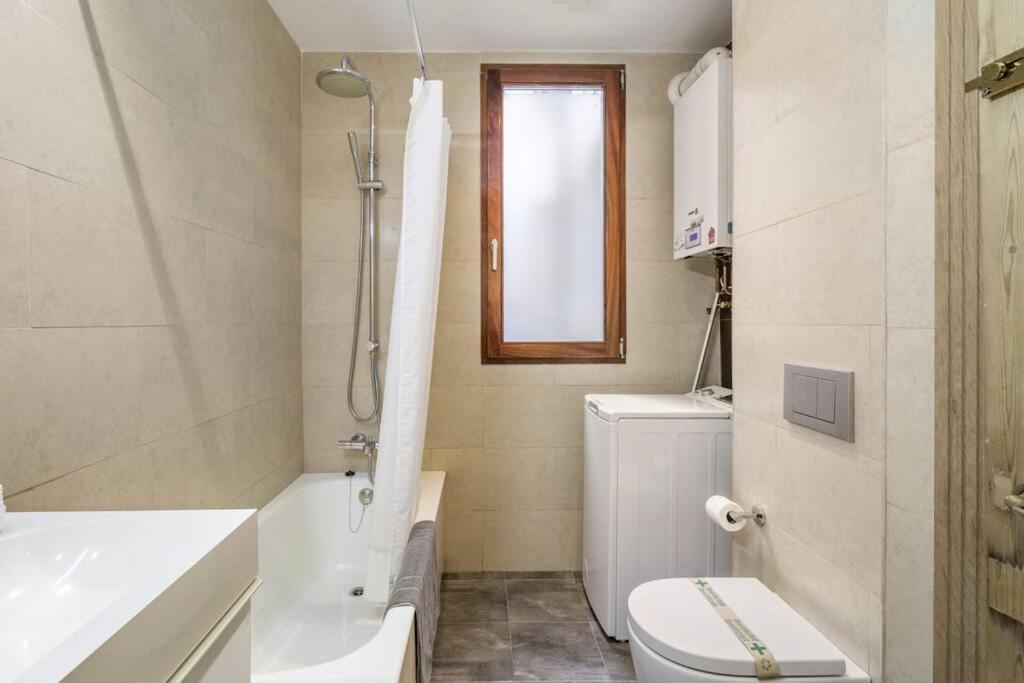 Appartamento Sea Views In The Heart Of The Old Town Castro Urdiales Esterno foto